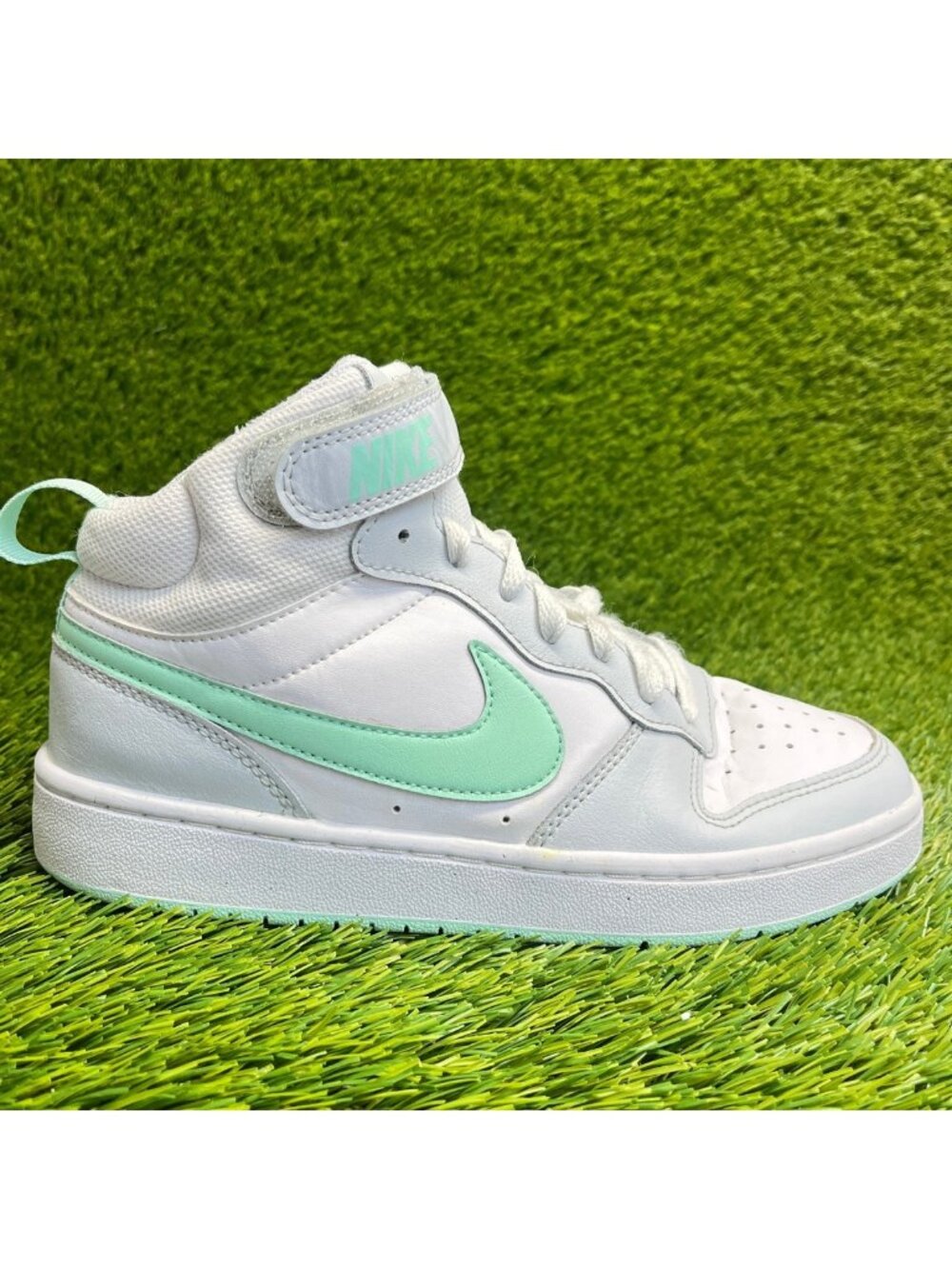 Nike Court Borough Mid 2 Boys Size 6Y White Mint Athletic Running Shoes Sneakers